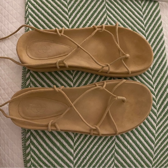 Porte and Paire beige suede gladiator sandals. Worn once perfect condition - Picture 6 of 6